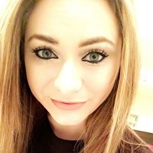 Meet your Posher, Breeann